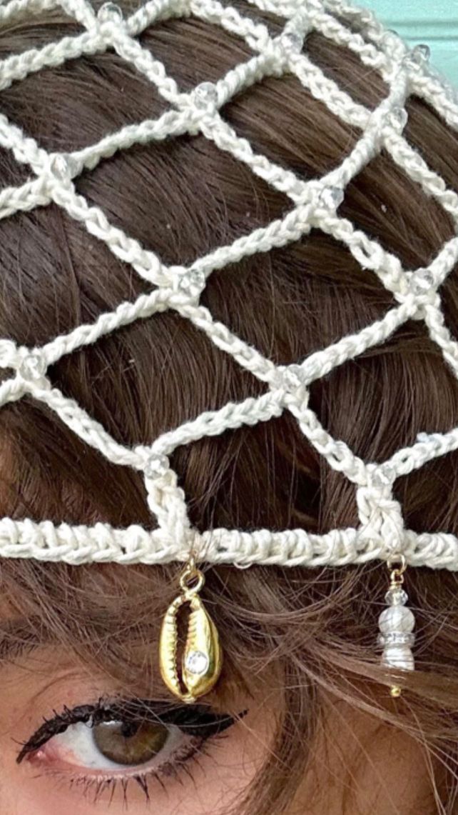 Fiji Head Piece
