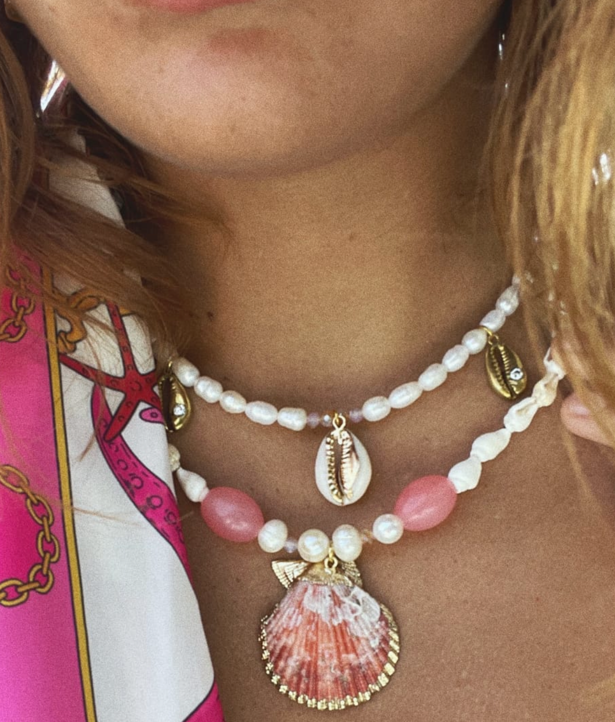 Fashion accessory accessories summer trend trends trendy necklace bali handmade shell shells river pearls women jewelry jewellery jewelries sexy milky shell Uluwatu Bukit Indonesia island vibe sea waves seashell mermaid vibe sand barefoot blue lagoon girls nani necklace
