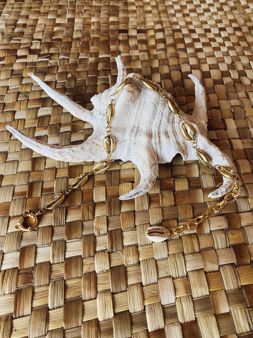 Necklaces – Milky Shell