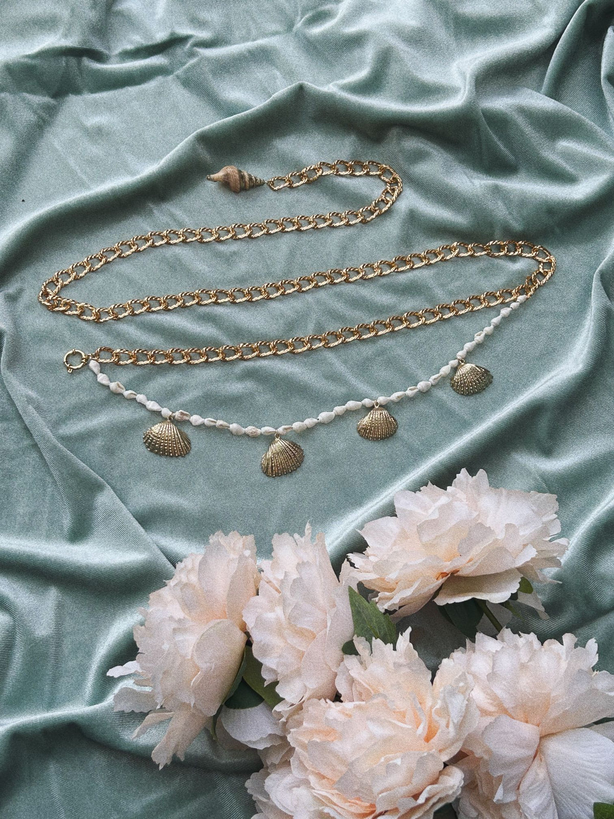 Shiloh Belly Chain – Milky Shell