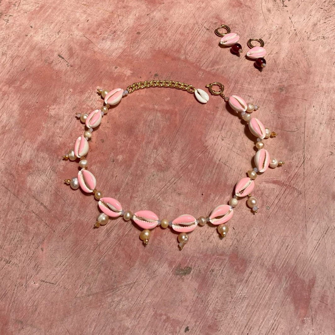 Necklaces – Milky Shell